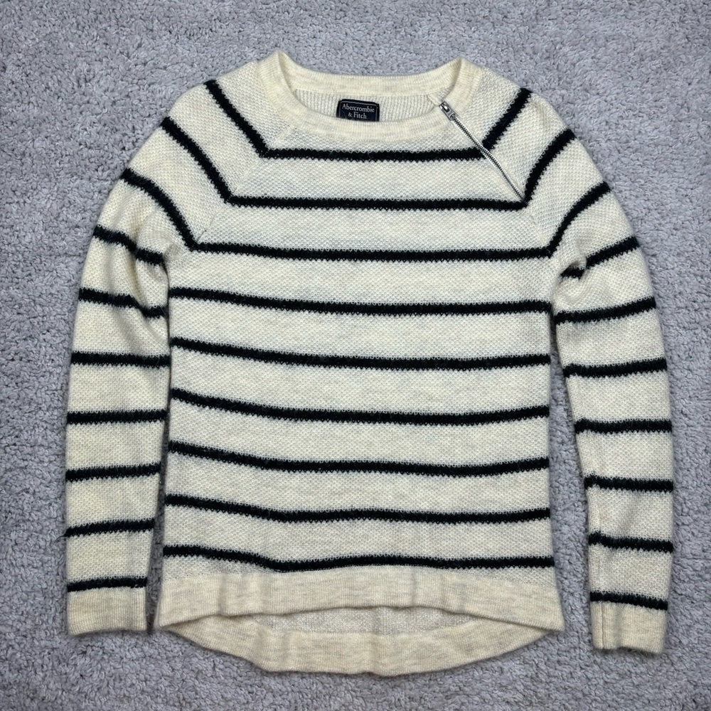 Abercrombie and Fitch Sweater Womens Extra Small Striped Crewneck Cozy Church